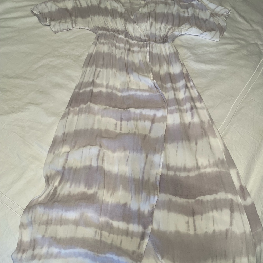 Maxi dress, gray and white tie-dye